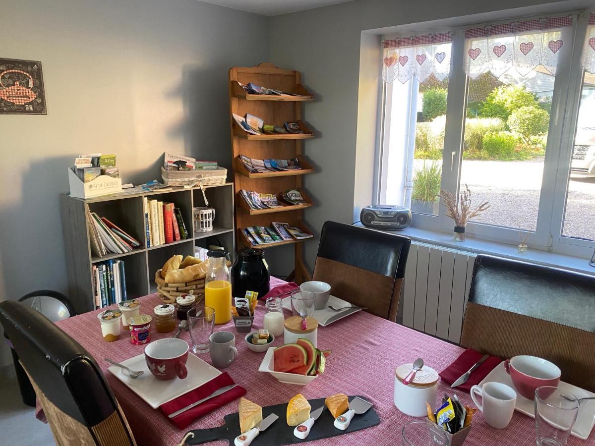 Ferme "Les Flaquettes" Bed & Breakfast Guines Exterior photo