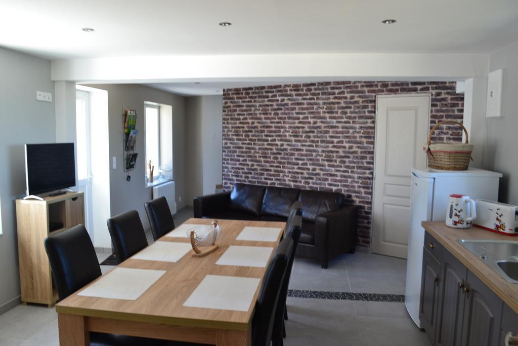 Ferme "Les Flaquettes" Bed & Breakfast Guines Exterior photo