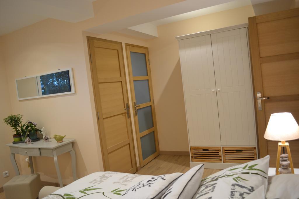 Ferme "Les Flaquettes" Bed & Breakfast Guines Exterior photo
